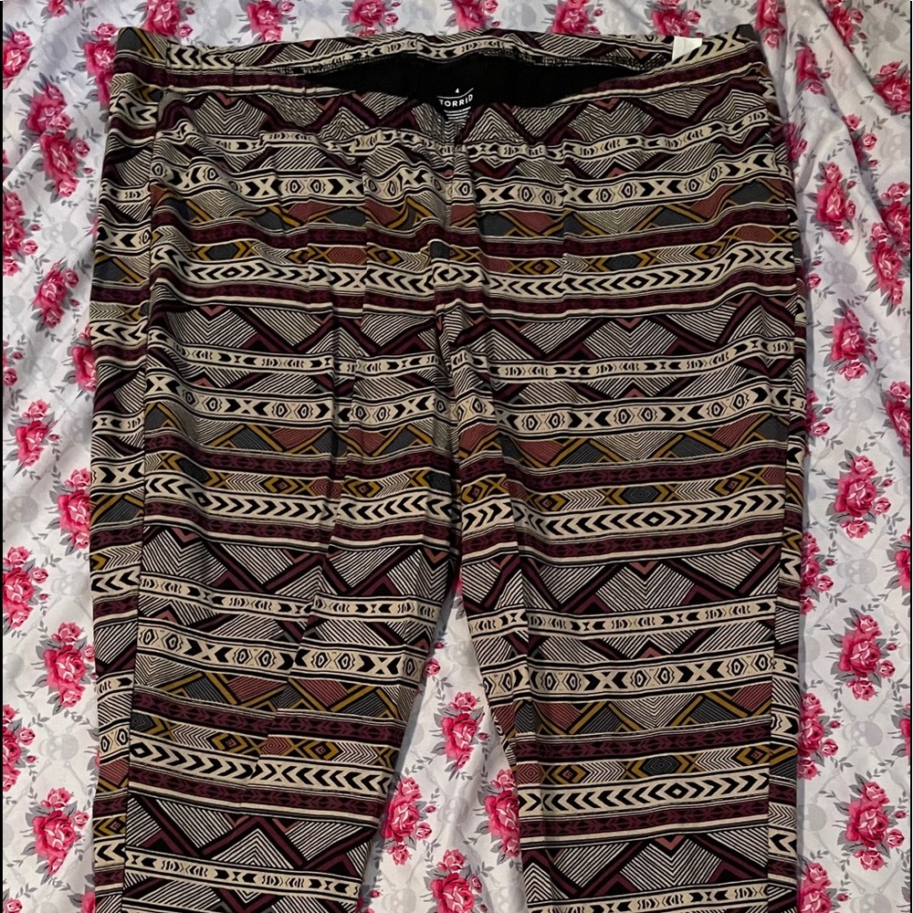 Aztec print plus size leggings
